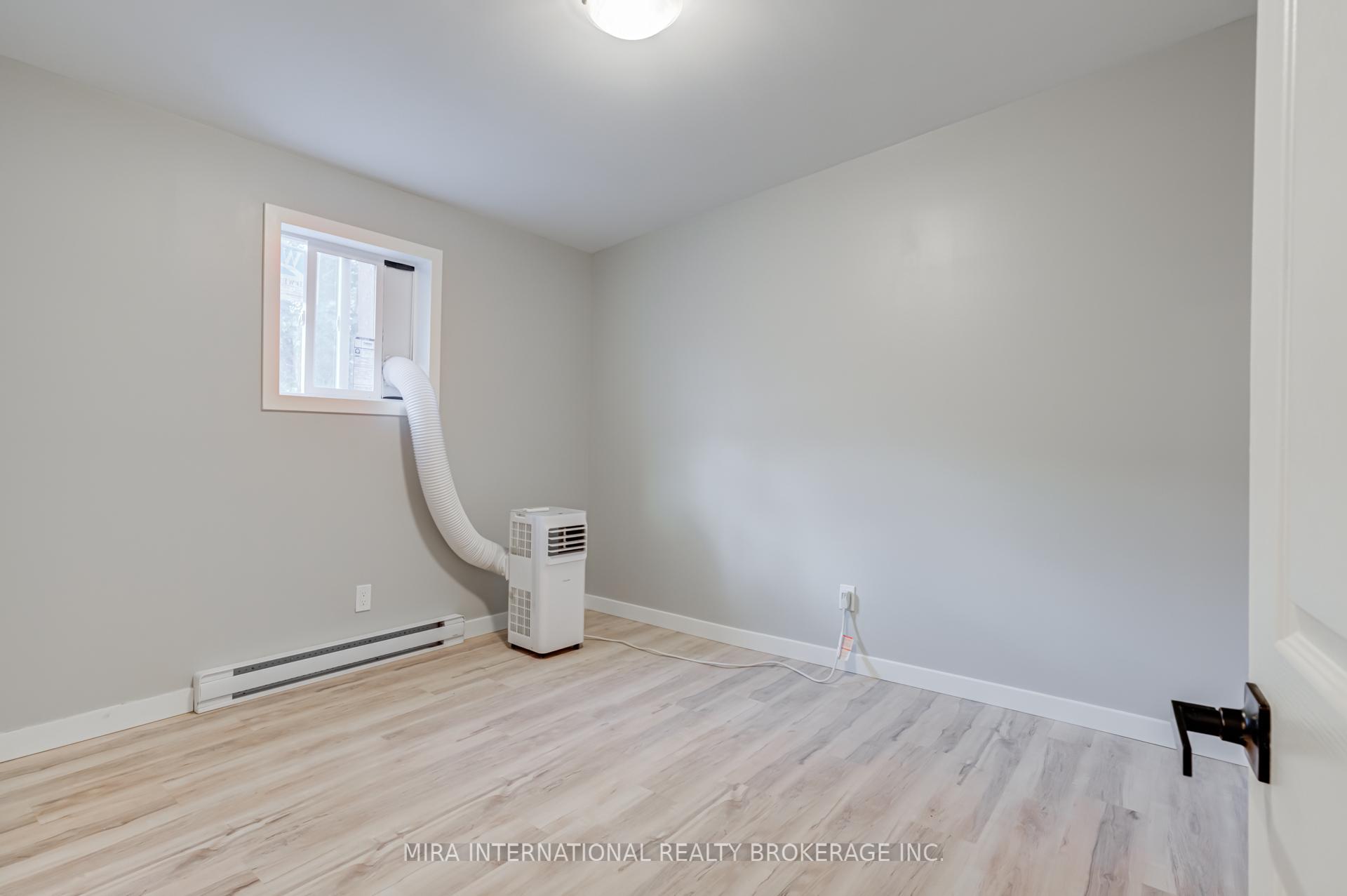 Photo 9 of Unit C, 105 Oak Avenue, Hamilton, Landsdale — HOMEH