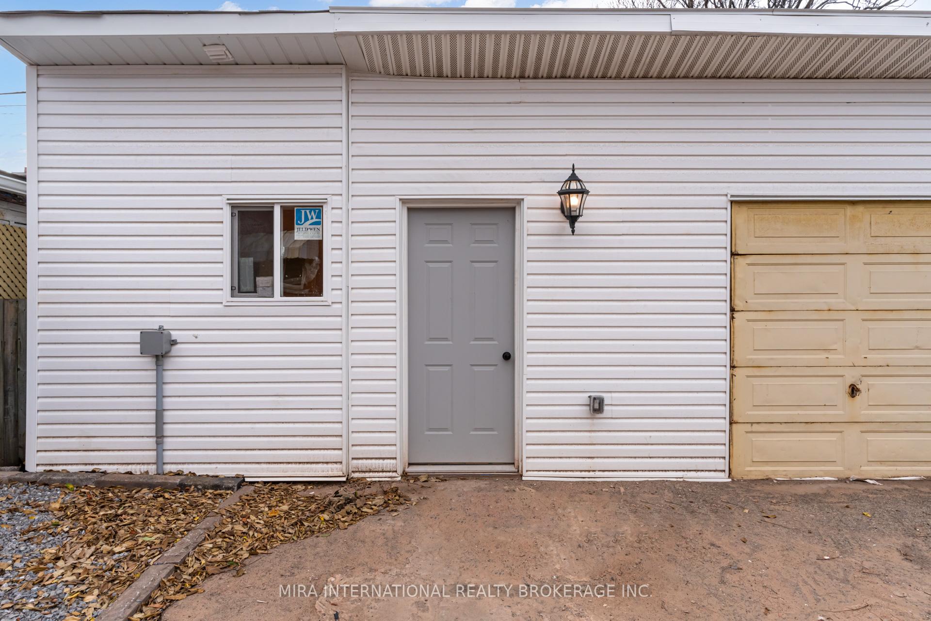 Photo 13 of Unit C, 105 Oak Avenue, Hamilton, Landsdale — HOMEH