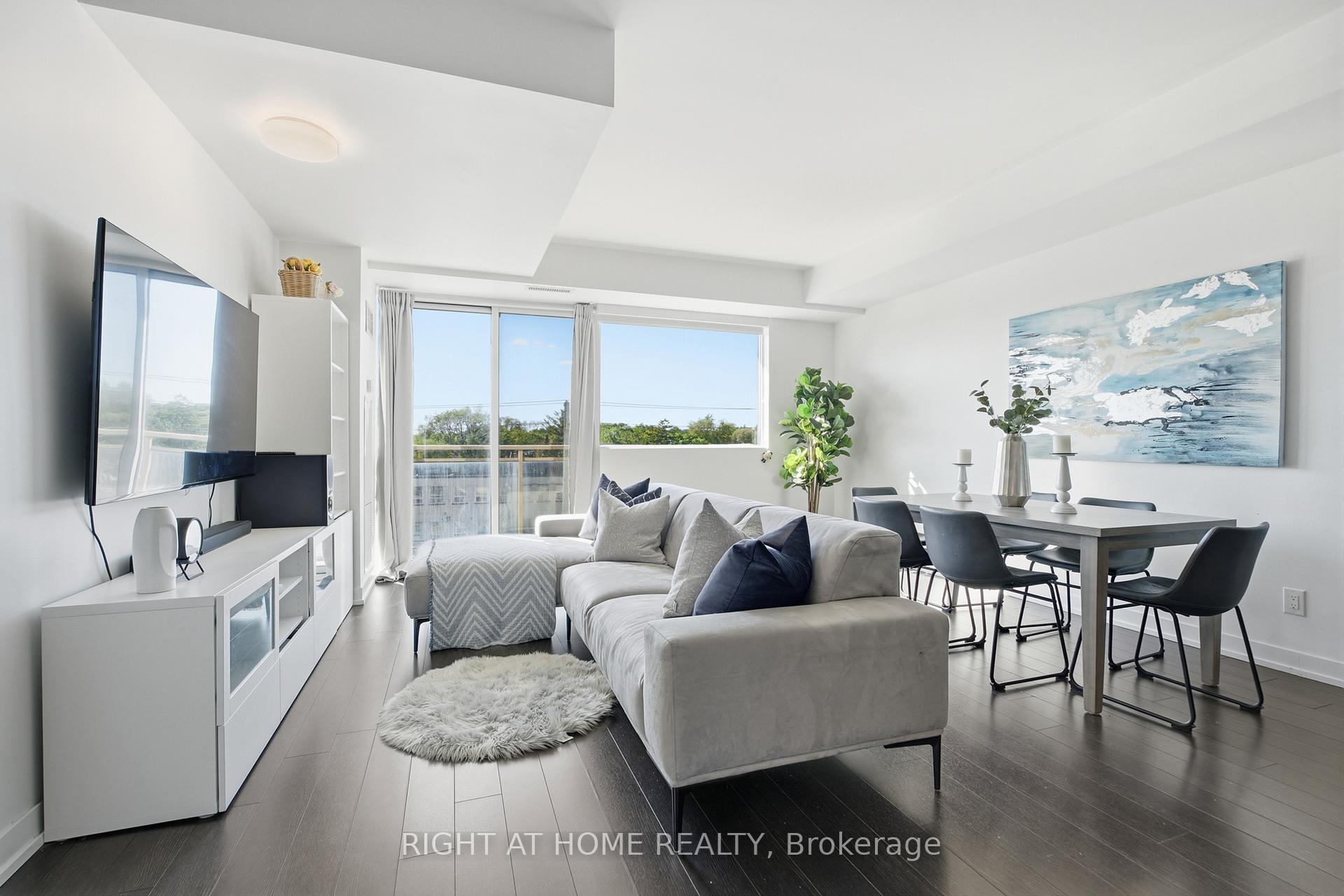 Photo 4 of Unit 411, 5101 Dundas Street W, Etobicoke, Islington-City Centre West — HOMEH