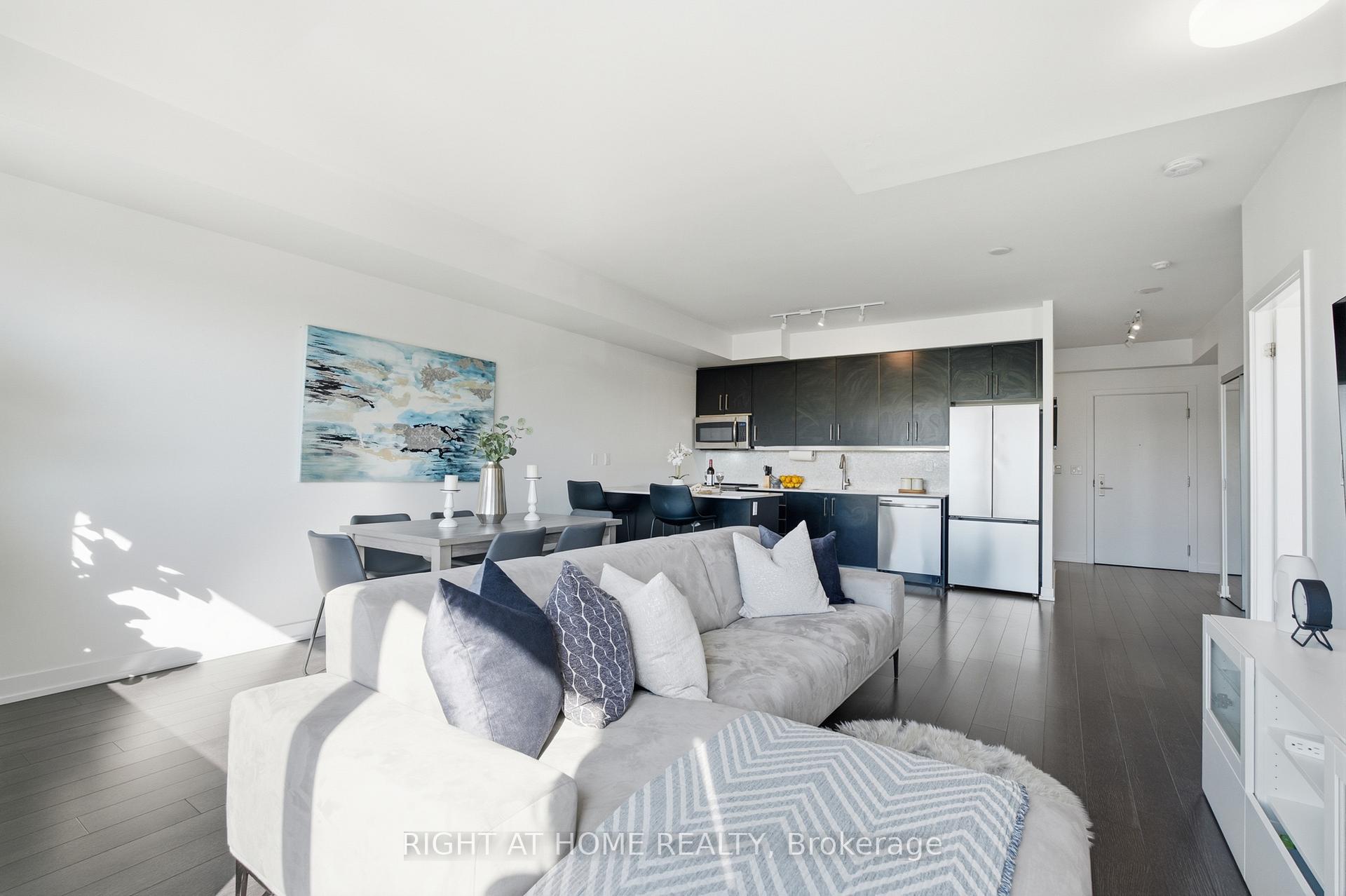 Photo 7 of Unit 411, 5101 Dundas Street W, Etobicoke, Islington-City Centre West — HOMEH