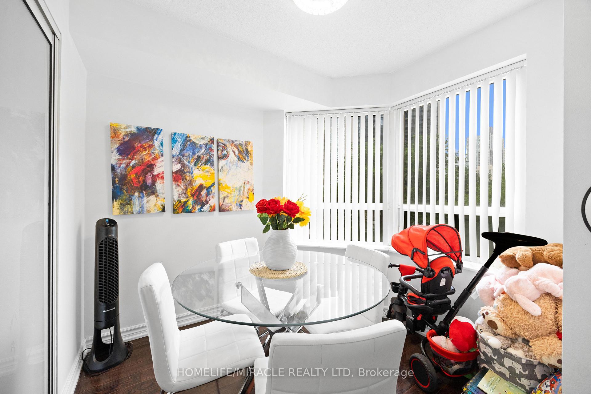 Photo 15 of Unit 406, 325 Webb Drive, Mississauga, City Centre — HOMEH