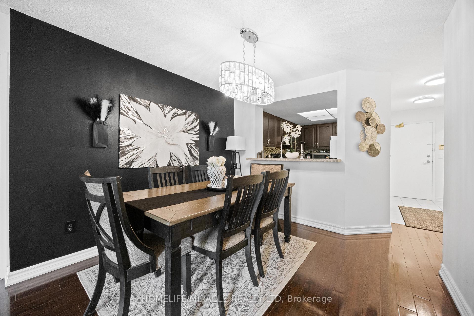 Photo 16 of Unit 406, 325 Webb Drive, Mississauga, City Centre — HOMEH