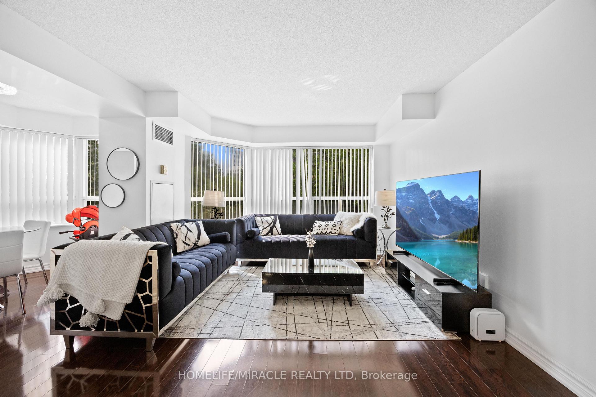 Photo 19 of Unit 406, 325 Webb Drive, Mississauga, City Centre — HOMEH
