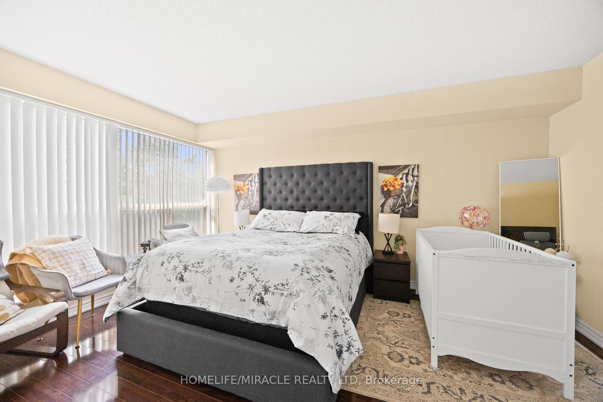 Photo 23 of Unit 406, 325 Webb Drive, Mississauga, City Centre — HOMEH