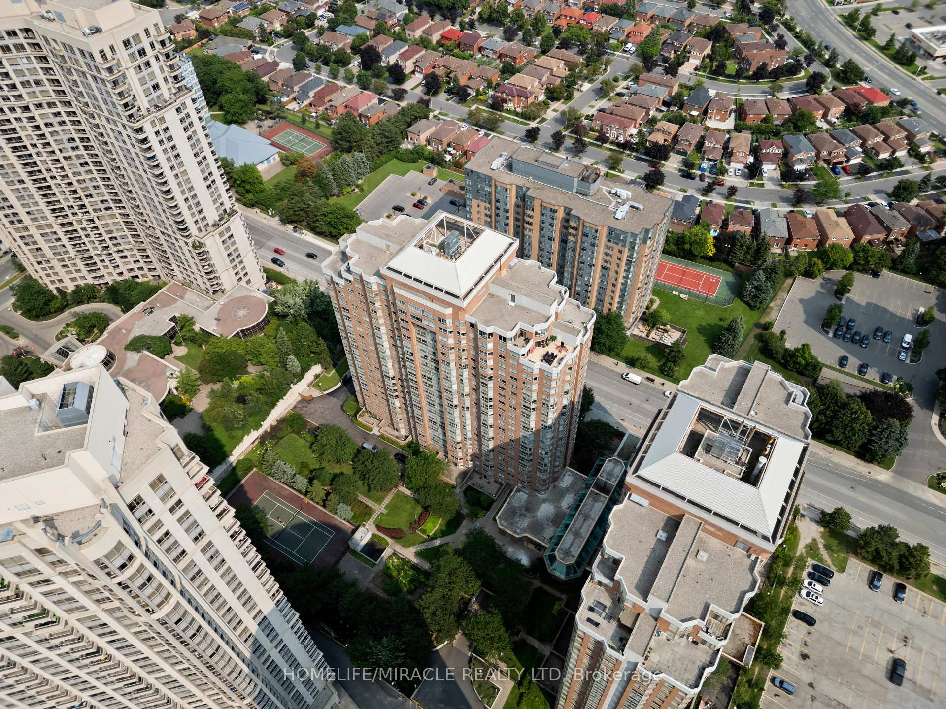 Photo 31 of Unit 406, 325 Webb Drive, Mississauga, City Centre — HOMEH