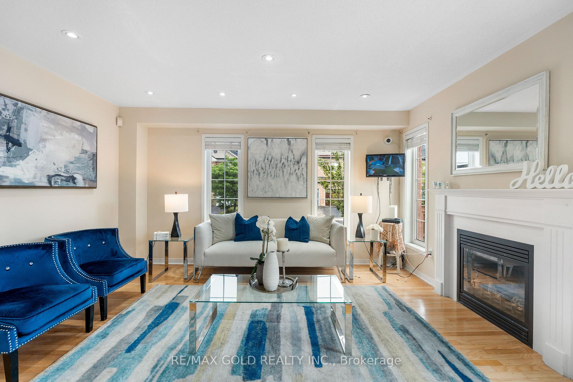 Photo 6 of 54 Sugarberry Drive, Brampton, Credit Valley — HOMEH