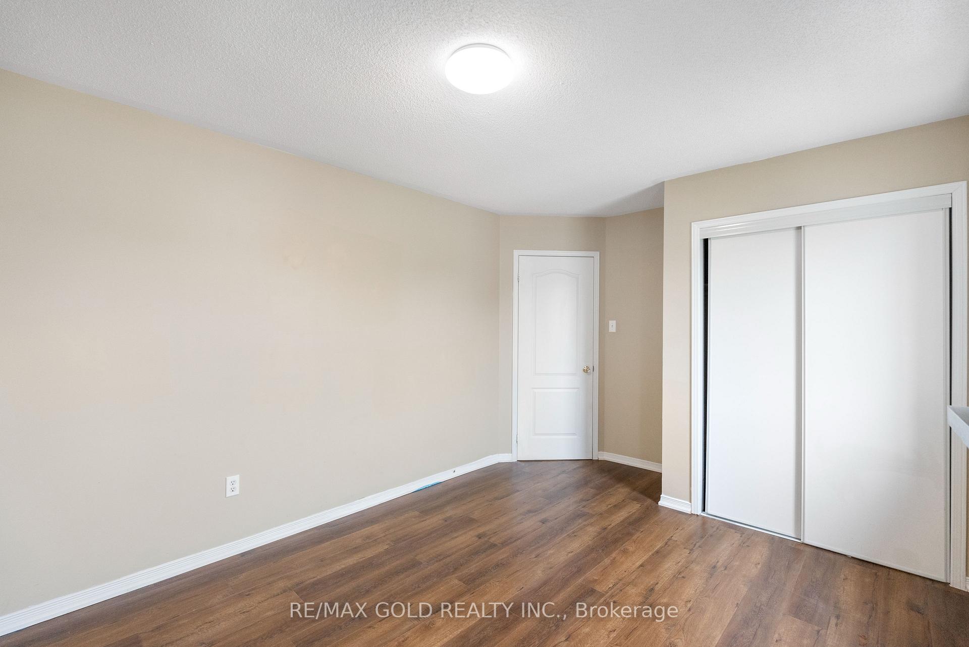 Photo 22 of 54 Sugarberry Drive, Brampton, Credit Valley — HOMEH