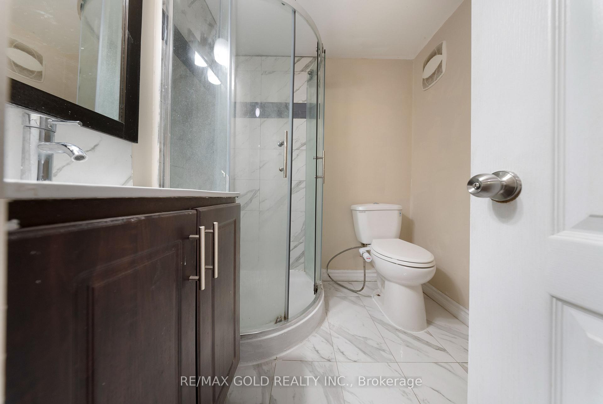 Photo 31 of 54 Sugarberry Drive, Brampton, Credit Valley — HOMEH