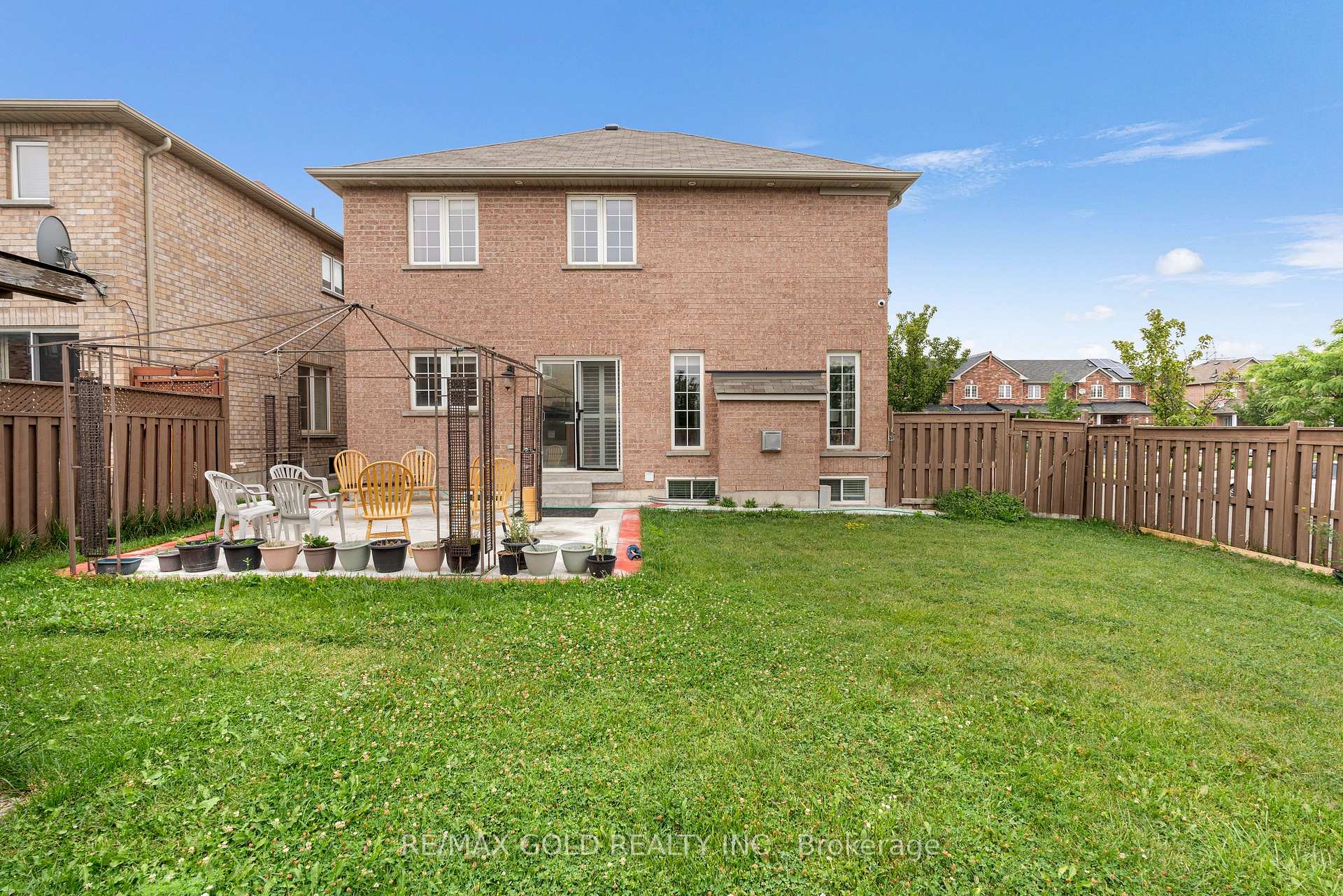 Photo 40 of 54 Sugarberry Drive, Brampton, Credit Valley — HOMEH