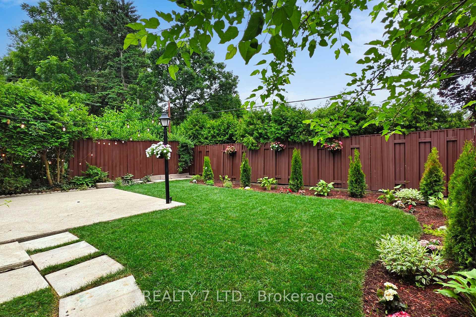Photo 39 of 776 Garth Street, Hamilton, Westcliffe — HOMEH