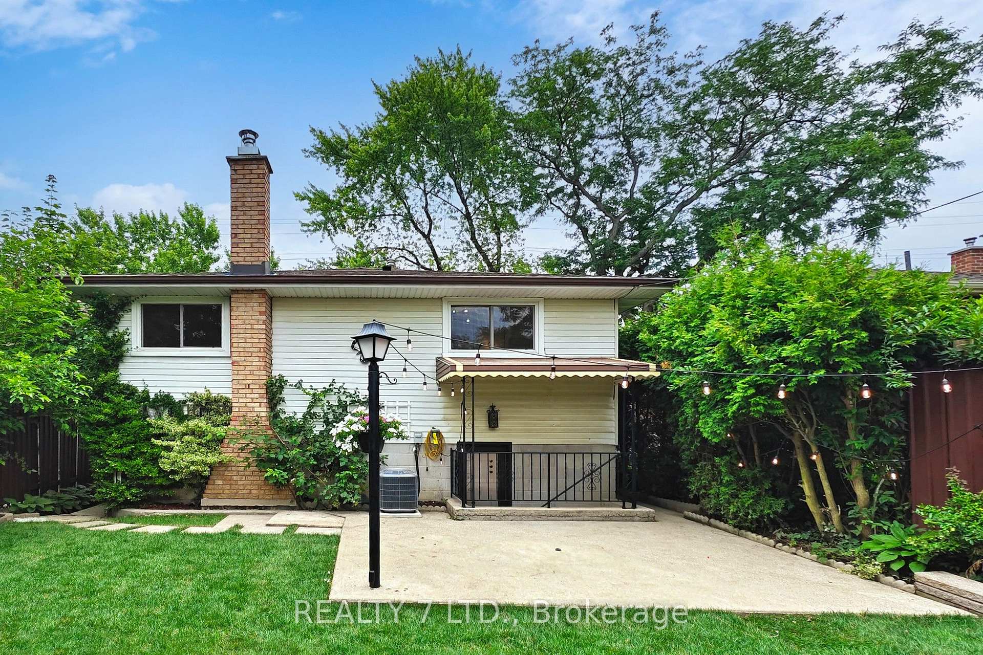 Photo 41 of 776 Garth Street, Hamilton, Westcliffe — HOMEH