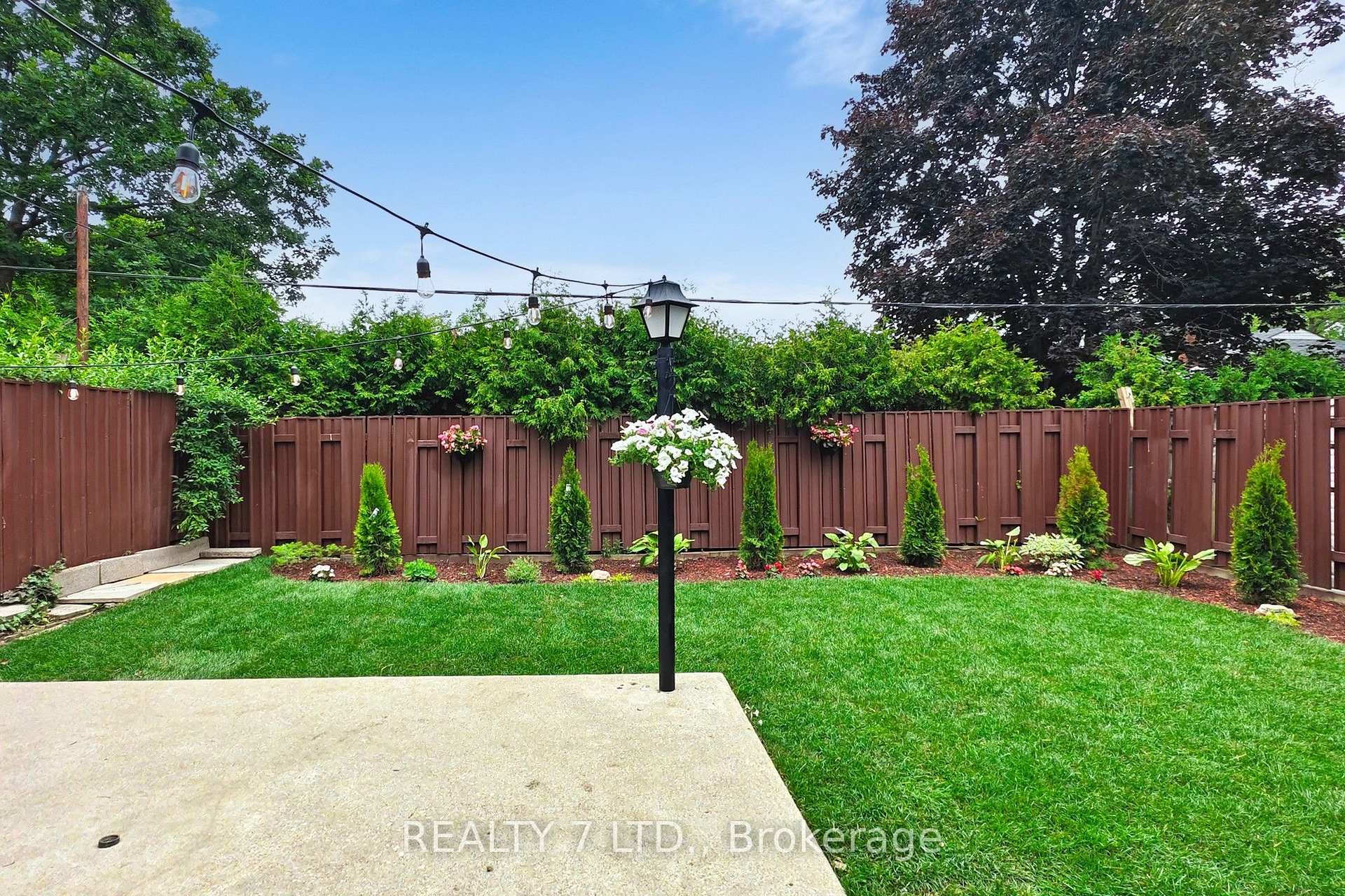 Photo 48 of 776 Garth Street, Hamilton, Westcliffe — HOMEH