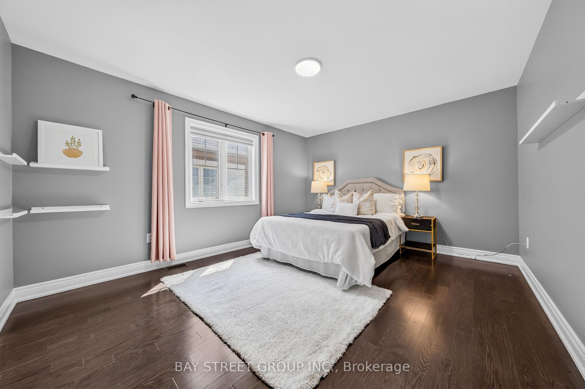 Photo 32 of 31 Woodgate Pines Drive, Vaughan, Kleinburg — HOMEH