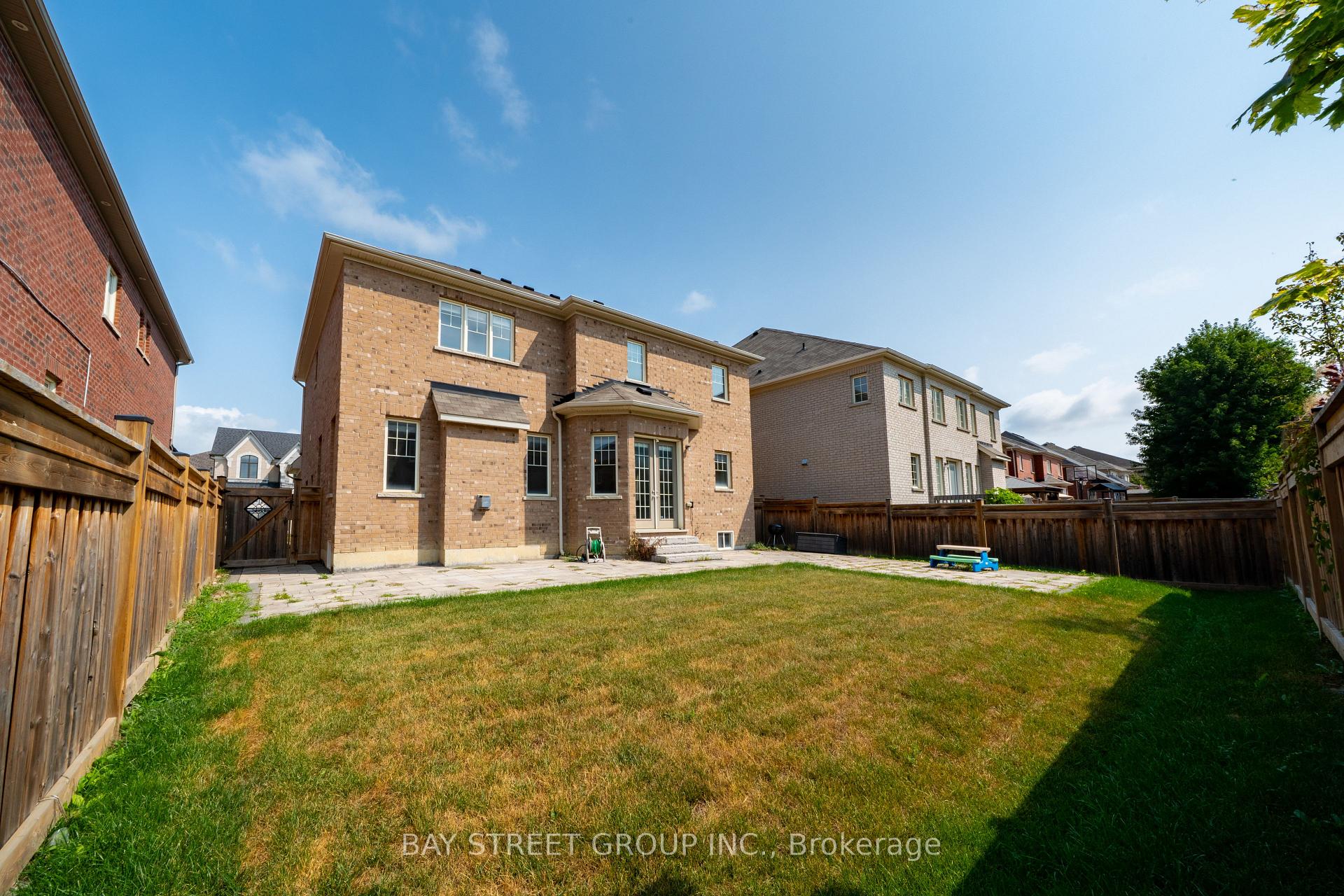 Photo 40 of 31 Woodgate Pines Drive, Vaughan, Kleinburg — HOMEH