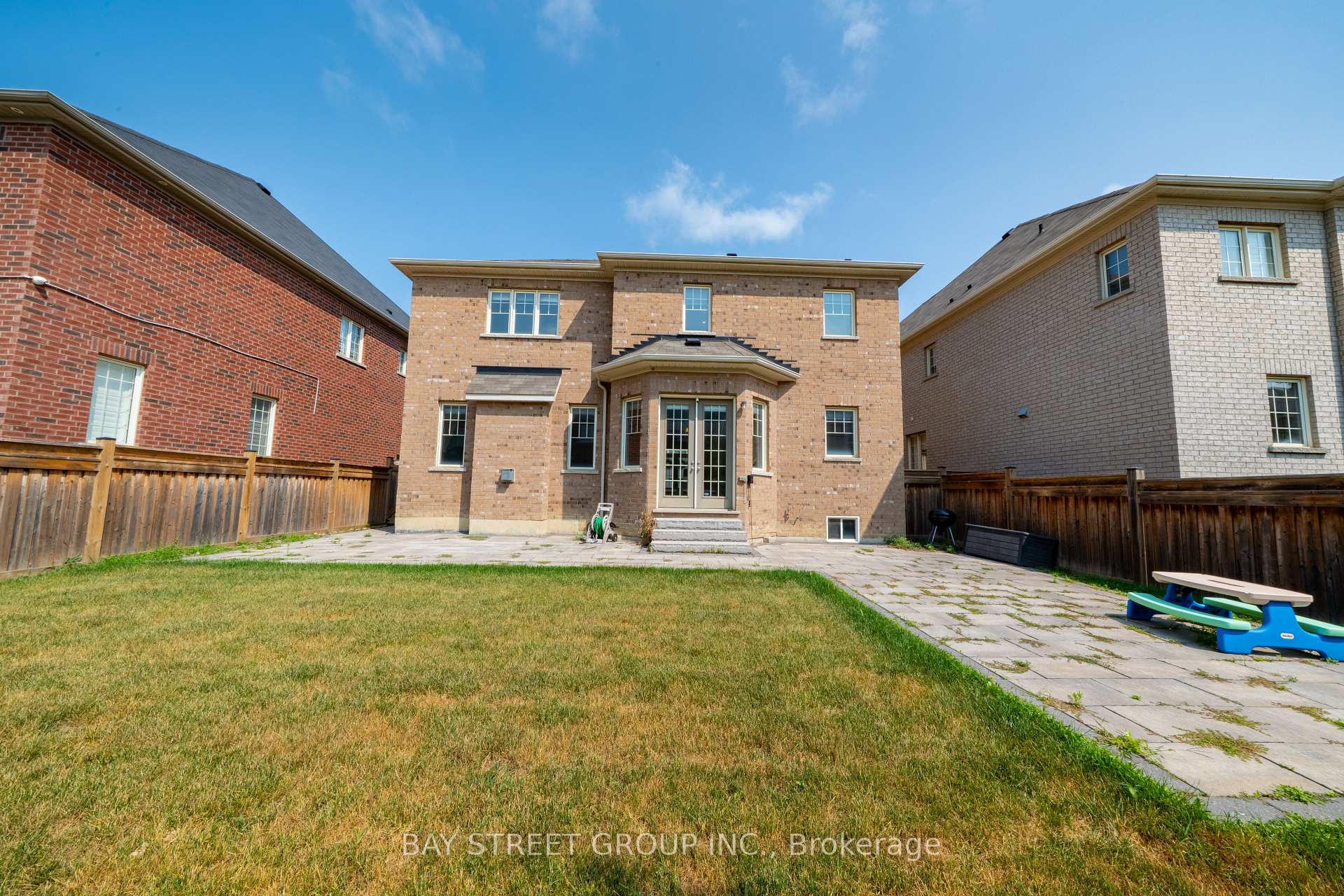 Photo 41 of 31 Woodgate Pines Drive, Vaughan, Kleinburg — HOMEH