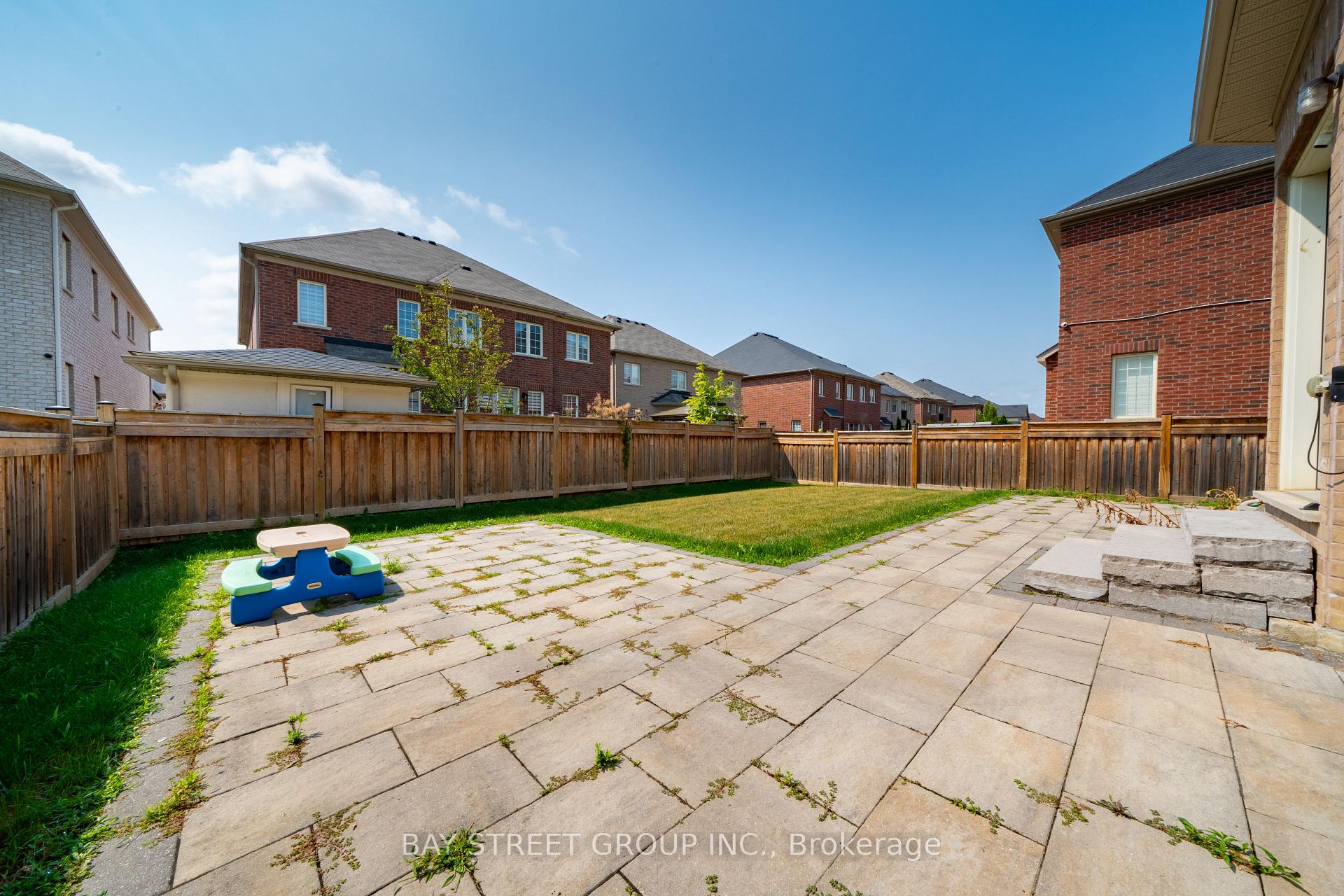 Photo 43 of 31 Woodgate Pines Drive, Vaughan, Kleinburg — HOMEH