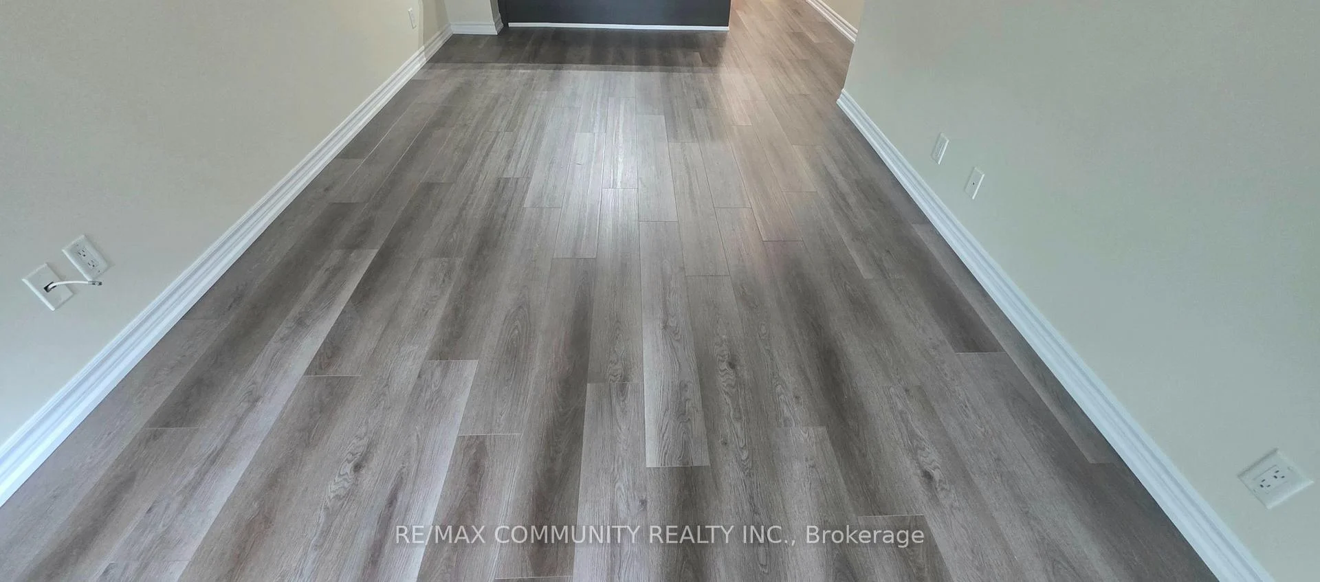 Photo 14 of Unit 304, 1 Elm Drive W, Mississauga, City Centre — HOMEH