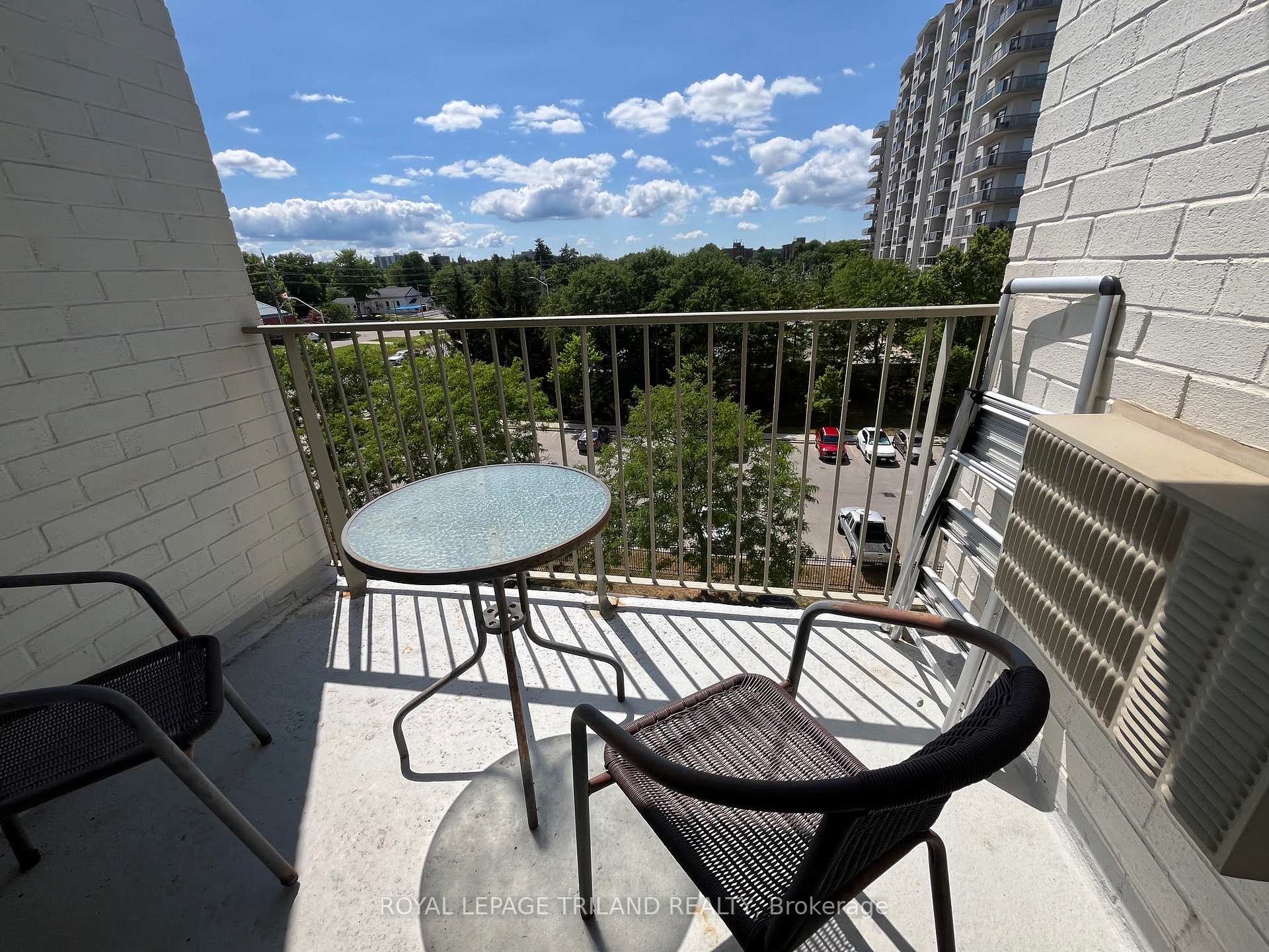 Photo 7 of Unit 505, 333 Commissioners Road W, London, South D — HOMEH