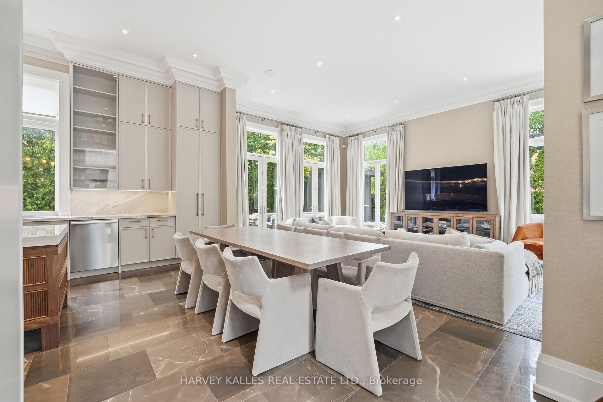 Photo 10 of 139 Dunvegan Road, Toronto, Forest Hill South — HOMEH