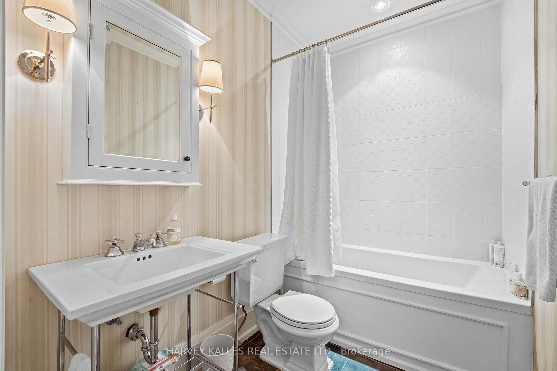 Photo 42 of 139 Dunvegan Road, Toronto, Forest Hill South — HOMEH