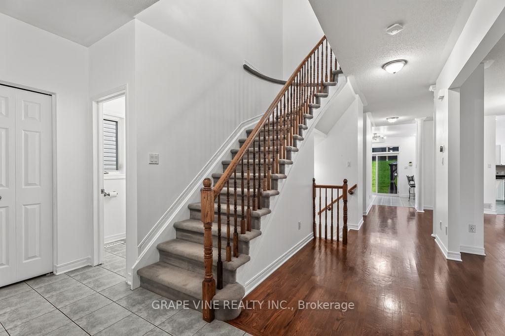 Photo 6 of 105 Rowallen Place, Ottawa, Hunt Club Park/Greenboro — HOMEH