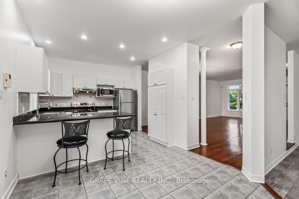 Photo 12 of 105 Rowallen Place, Ottawa, Hunt Club Park/Greenboro — HOMEH