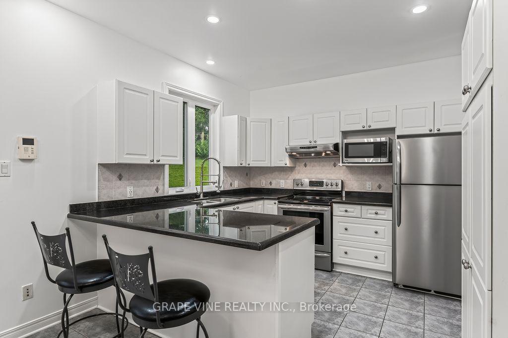 Photo 13 of 105 Rowallen Place, Ottawa, Hunt Club Park/Greenboro — HOMEH