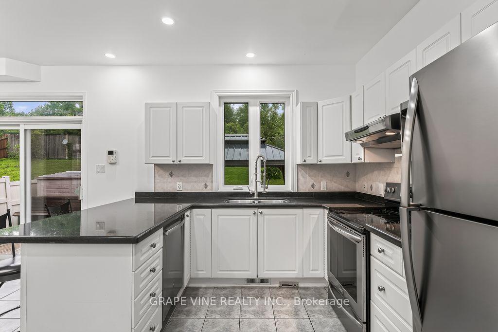 Photo 14 of 105 Rowallen Place, Ottawa, Hunt Club Park/Greenboro — HOMEH