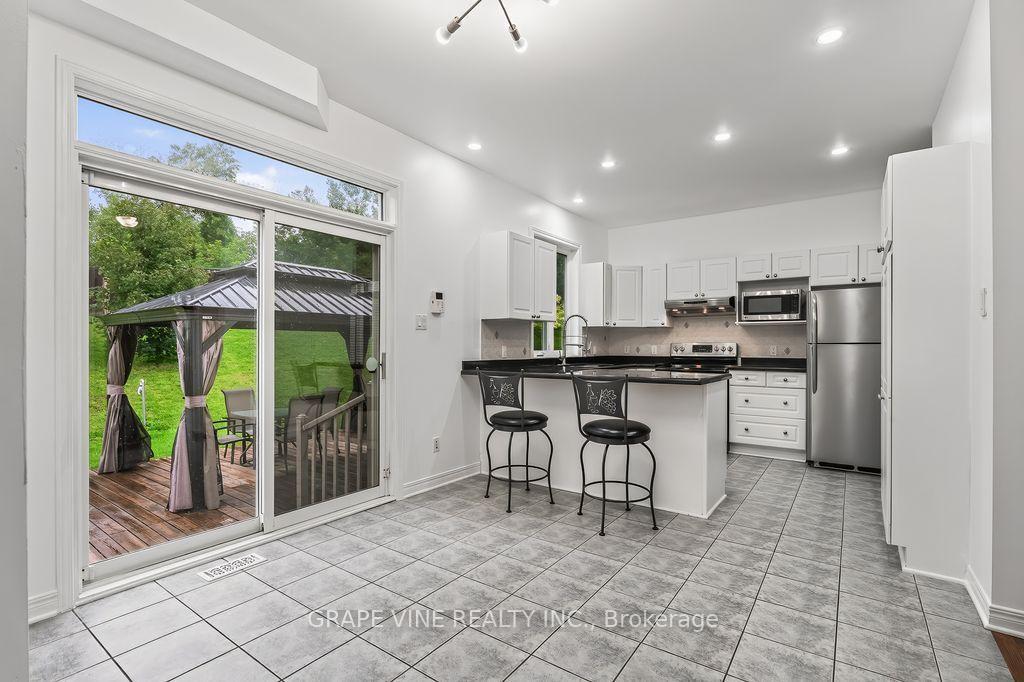 Photo 15 of 105 Rowallen Place, Ottawa, Hunt Club Park/Greenboro — HOMEH