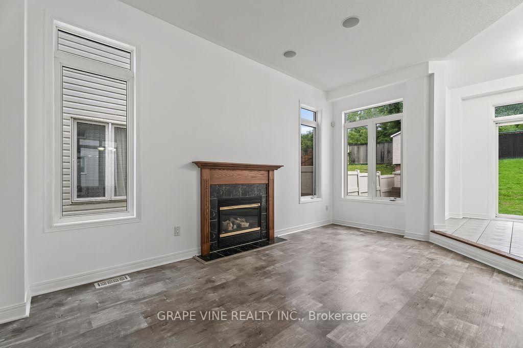 Photo 16 of 105 Rowallen Place, Ottawa, Hunt Club Park/Greenboro — HOMEH