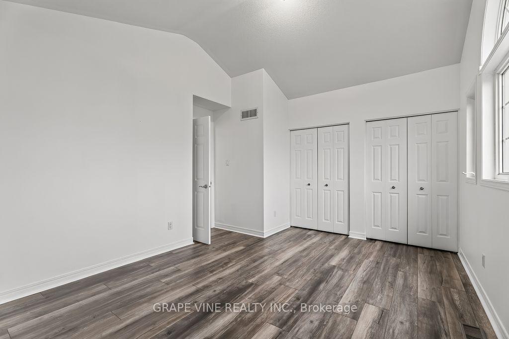 Photo 27 of 105 Rowallen Place, Ottawa, Hunt Club Park/Greenboro — HOMEH