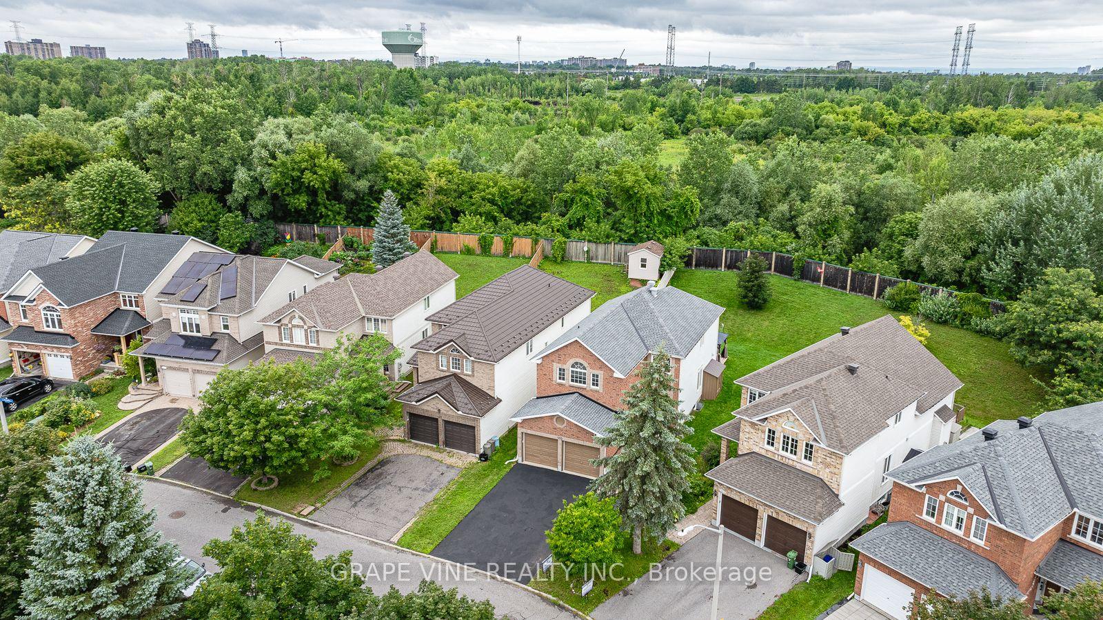 Photo 41 of 105 Rowallen Place, Ottawa, Hunt Club Park/Greenboro — HOMEH