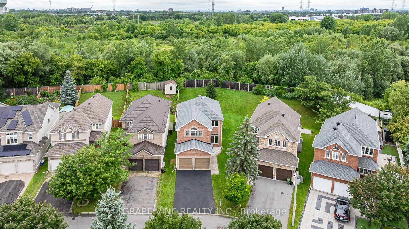 Photo 42 of 105 Rowallen Place, Ottawa, Hunt Club Park/Greenboro — HOMEH