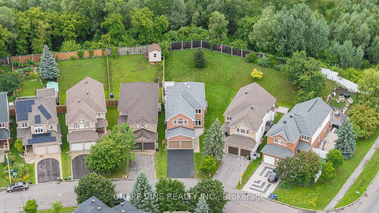 Photo 44 of 105 Rowallen Place, Ottawa, Hunt Club Park/Greenboro — HOMEH