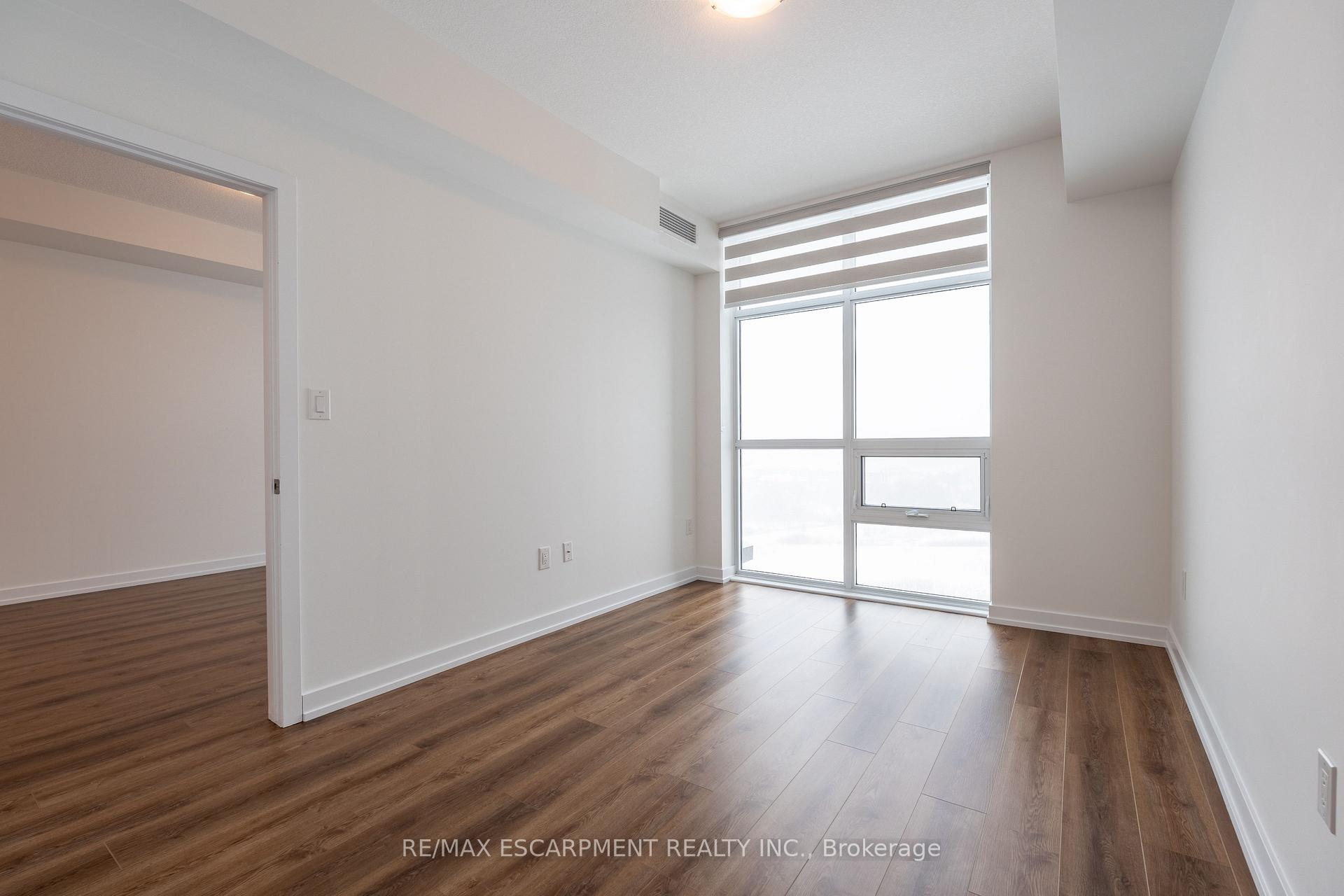 Photo 9 of Unit 801, 450 Dundas Street E, Hamilton, Waterdown — HOMEH