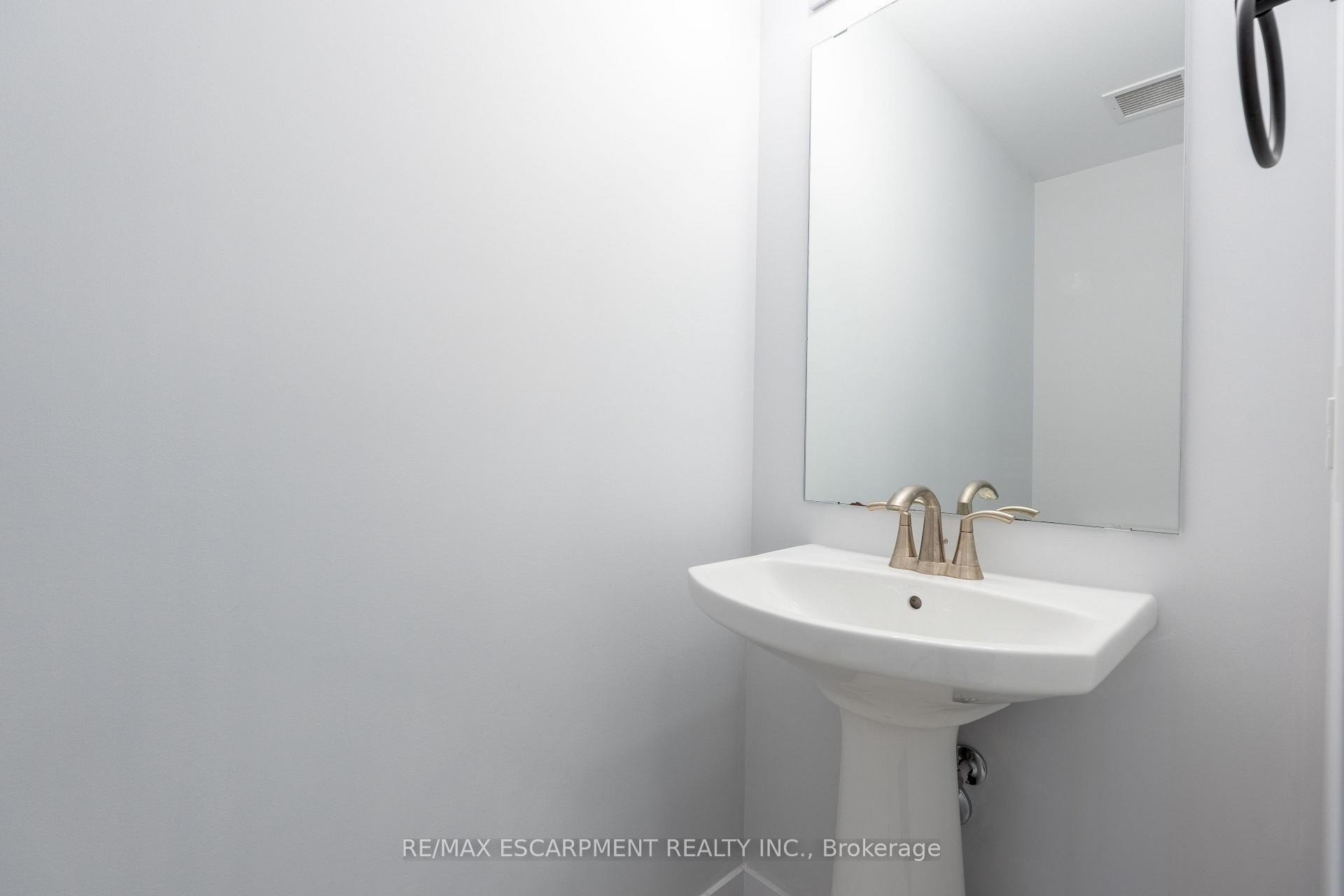 Photo 19 of Unit 801, 450 Dundas Street E, Hamilton, Waterdown — HOMEH
