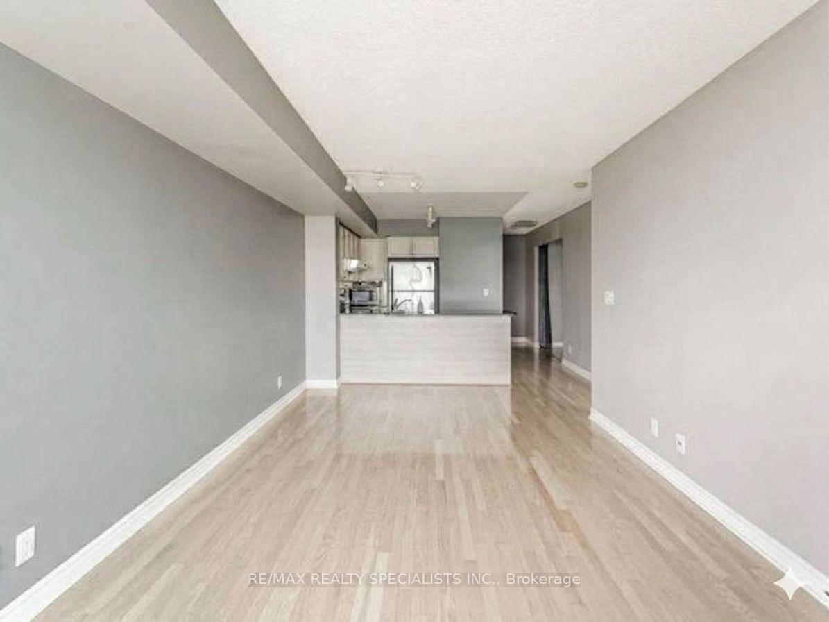 Photo 6 of Unit 1801, 1 Elm Drive, Mississauga, City Centre — HOMEH