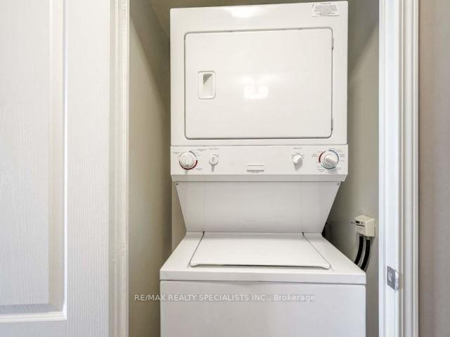 Photo 10 of Unit 1801, 1 Elm Drive, Mississauga, City Centre — HOMEH
