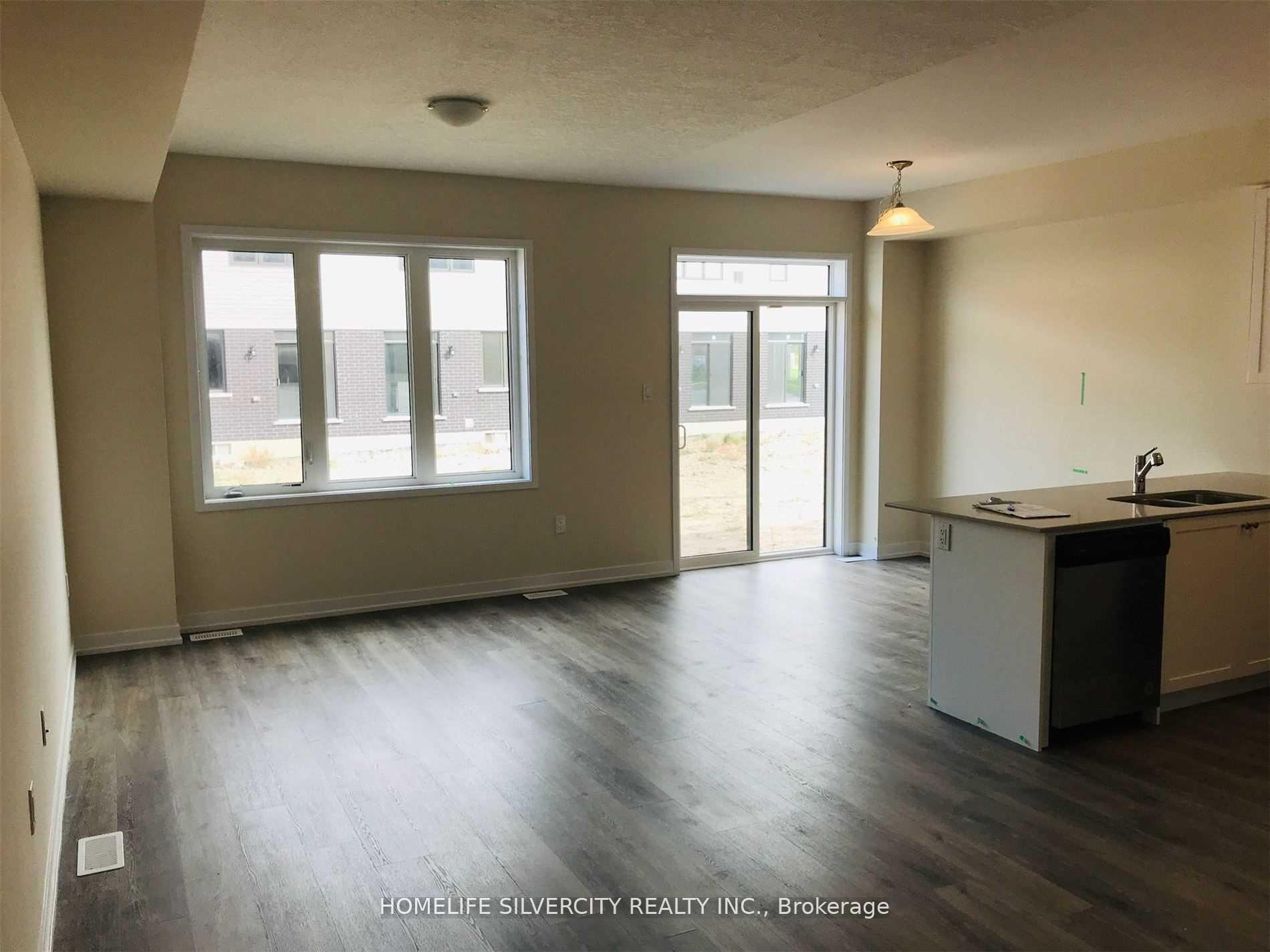 Photo 5 of Unit 34, 7789 Kalar Road, Niagara Falls, Brown — HOMEH