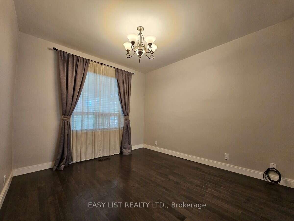 Photo 10 of 449 Pacific Avenue, Toronto, Junction Area — HOMEH