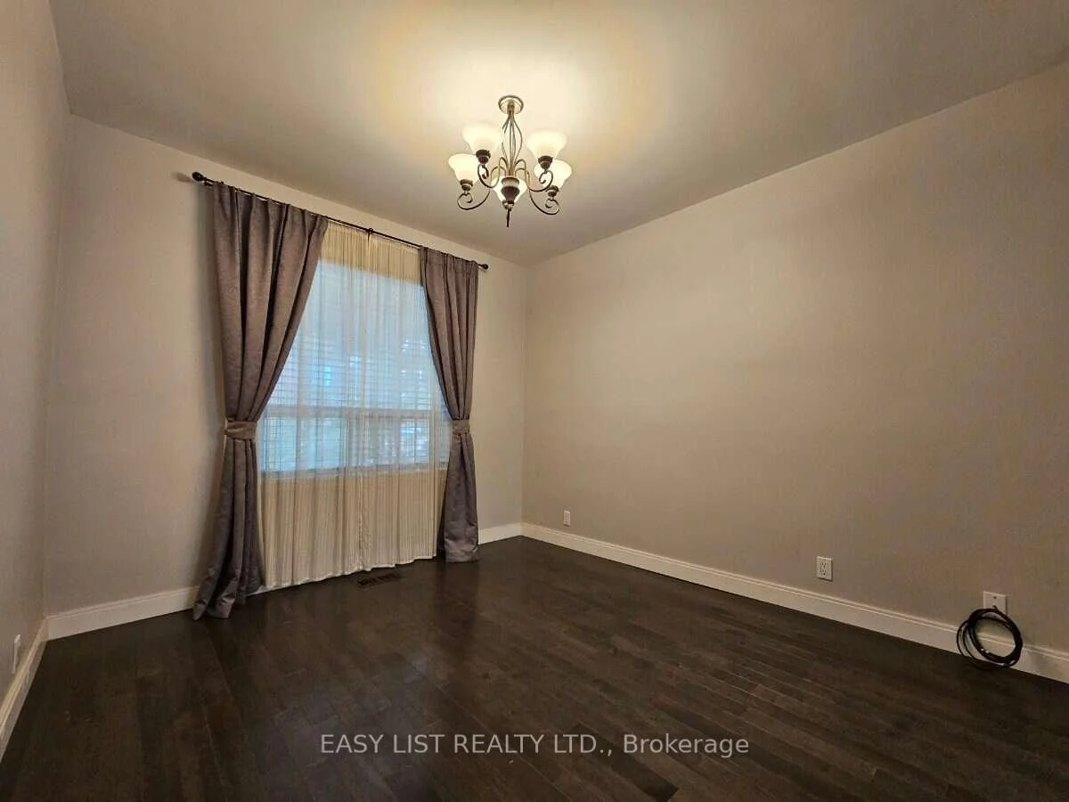 Photo 14 of 449 Pacific Avenue, Toronto, Junction Area — HOMEH