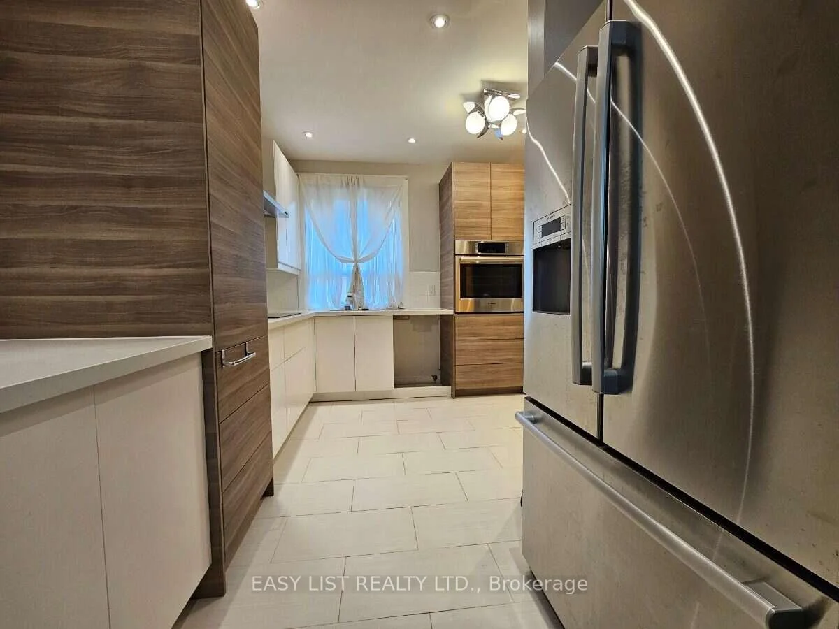 Photo 23 of 449 Pacific Avenue, Toronto, Junction Area — HOMEH