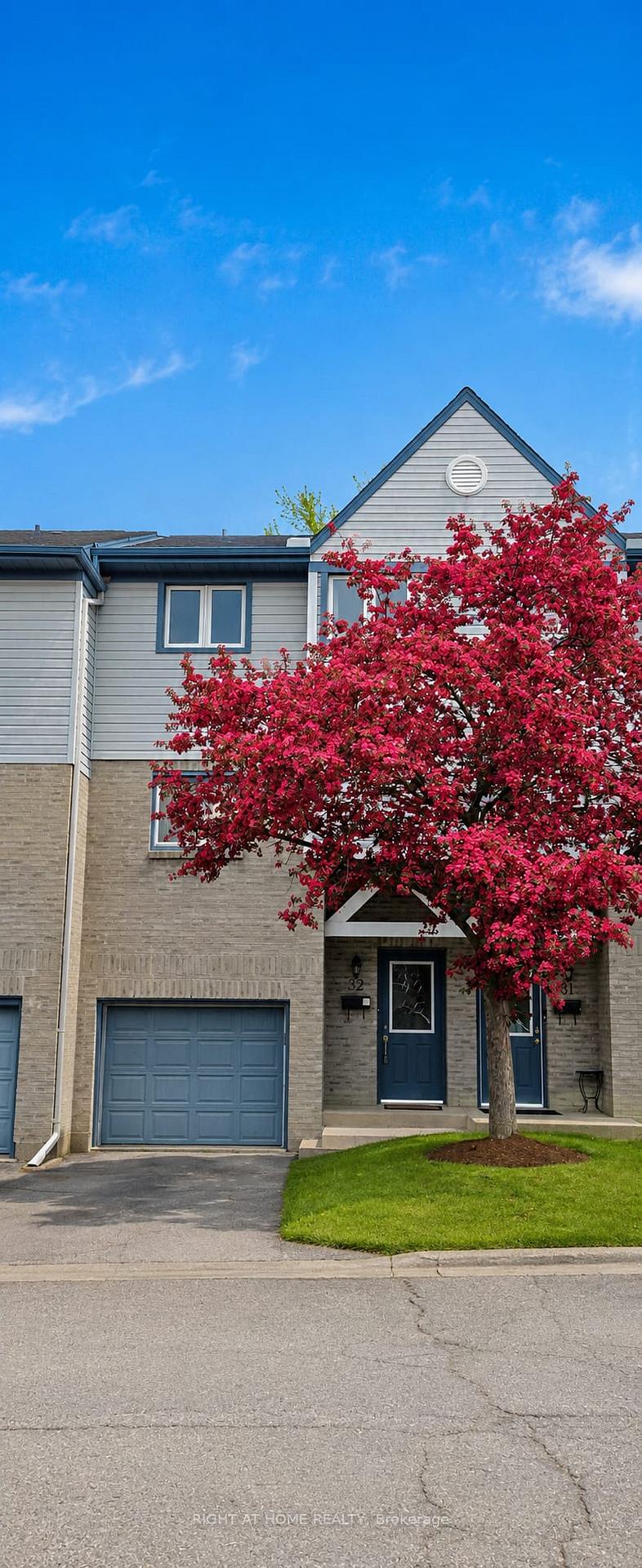 Photo 1 of Unit 32, 589 Beechwood Drive N, Waterloo, Westvale — HOMEH