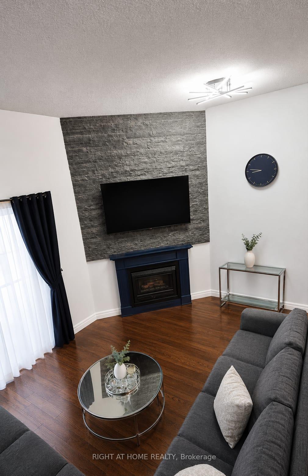 Photo 6 of Unit 32, 589 Beechwood Drive N, Waterloo, Westvale — HOMEH