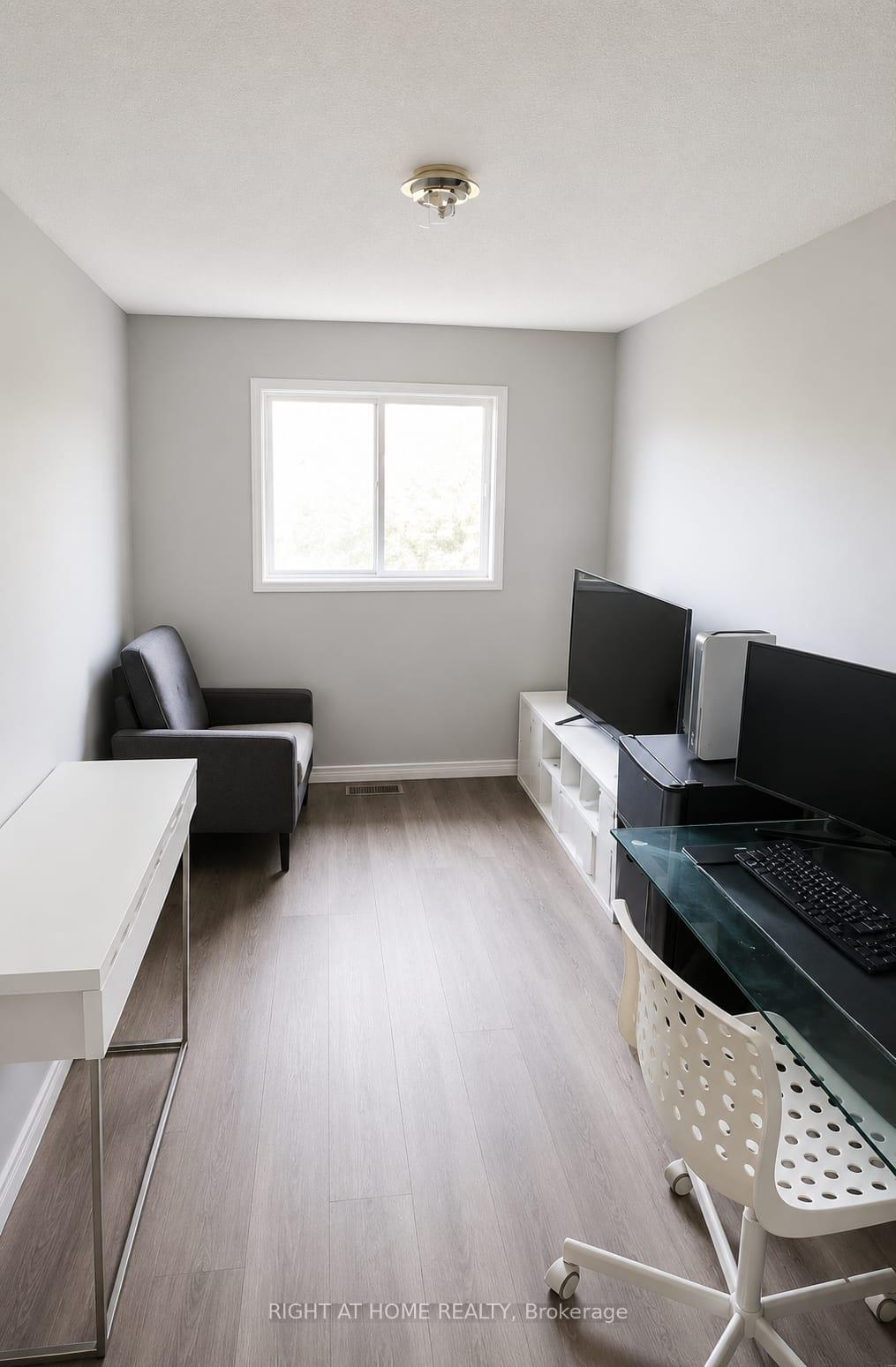 Photo 8 of Unit 32, 589 Beechwood Drive N, Waterloo, Westvale — HOMEH