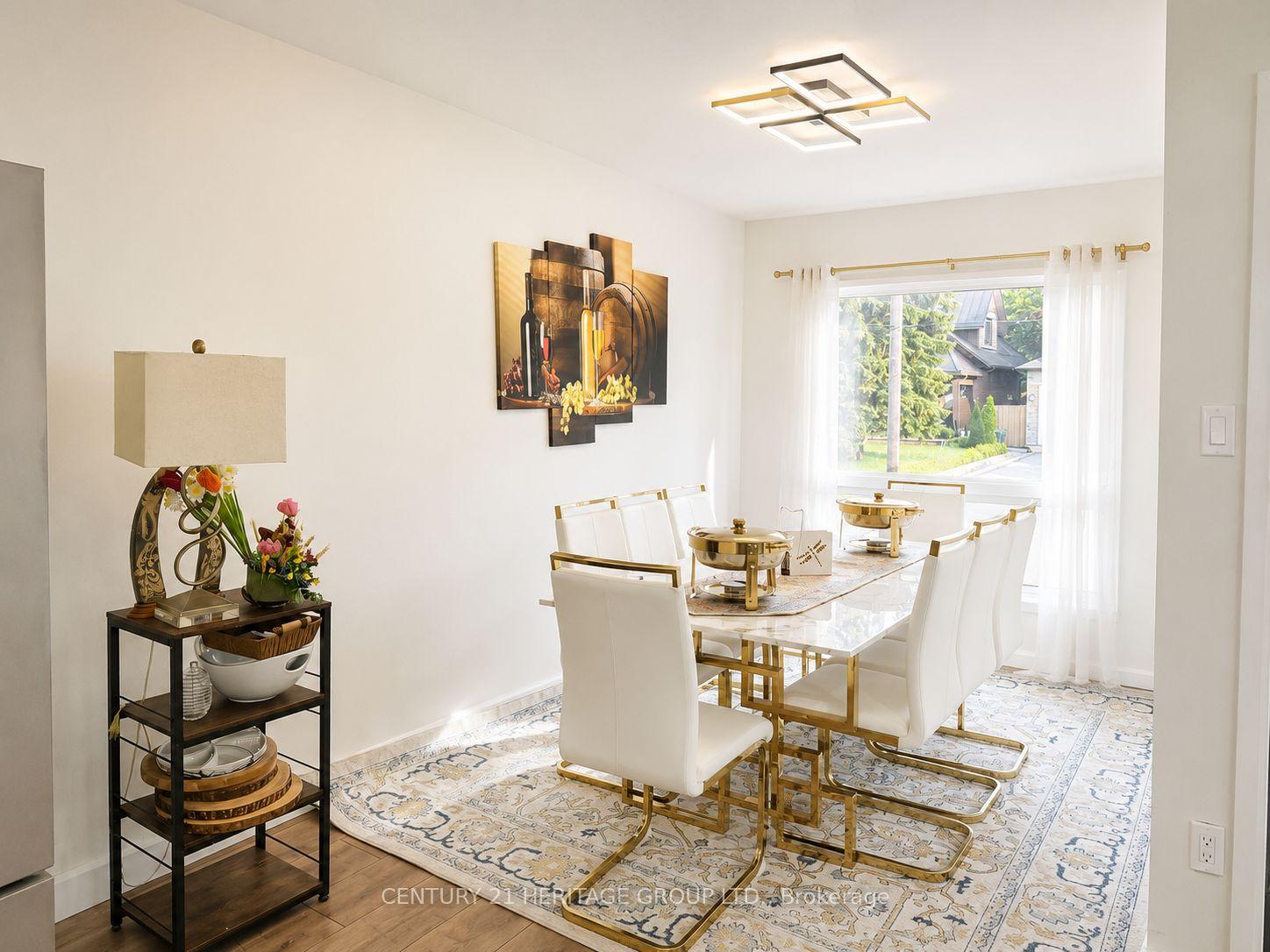 Photo 2 of 124 Regina Avenue, Toronto, Englemount-Lawrence — HOMEH