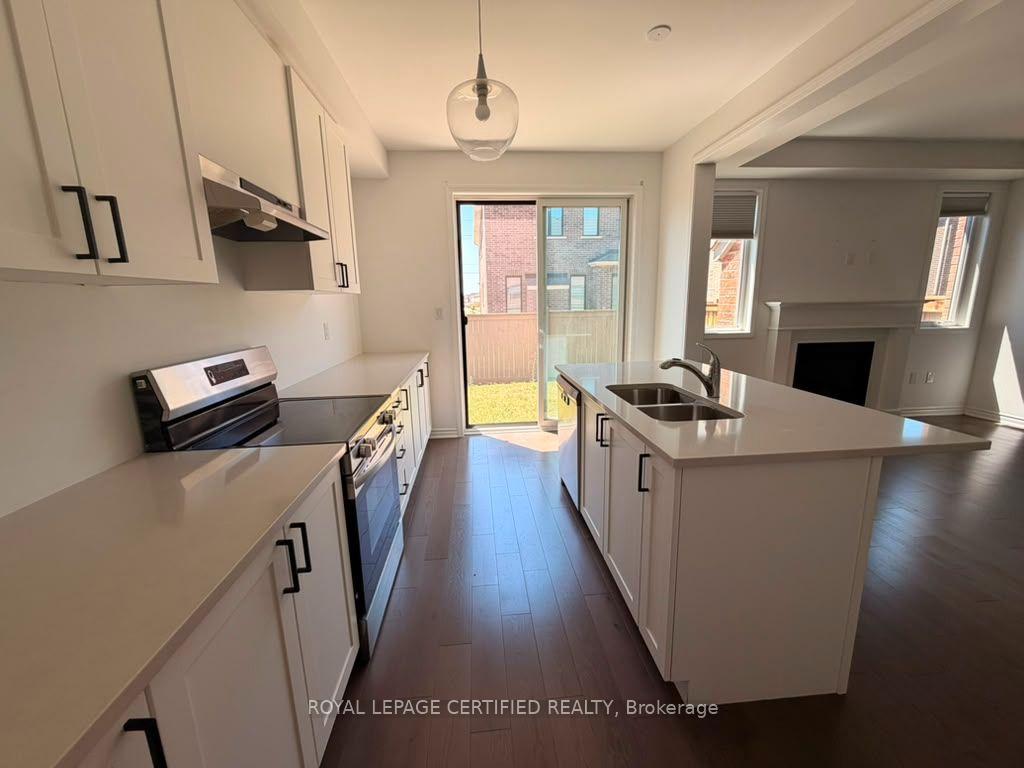 Photo 6 of 1514 Moira Crescent, Milton, Bowes — HOMEH