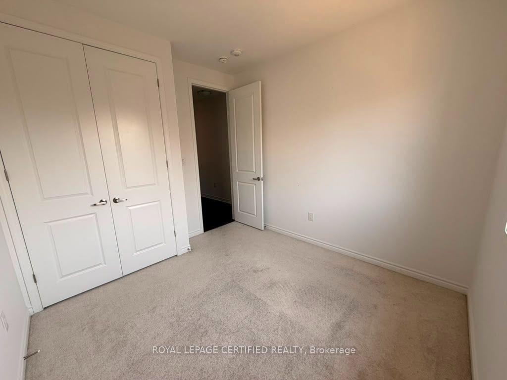 Photo 13 of 1514 Moira Crescent, Milton, Bowes — HOMEH