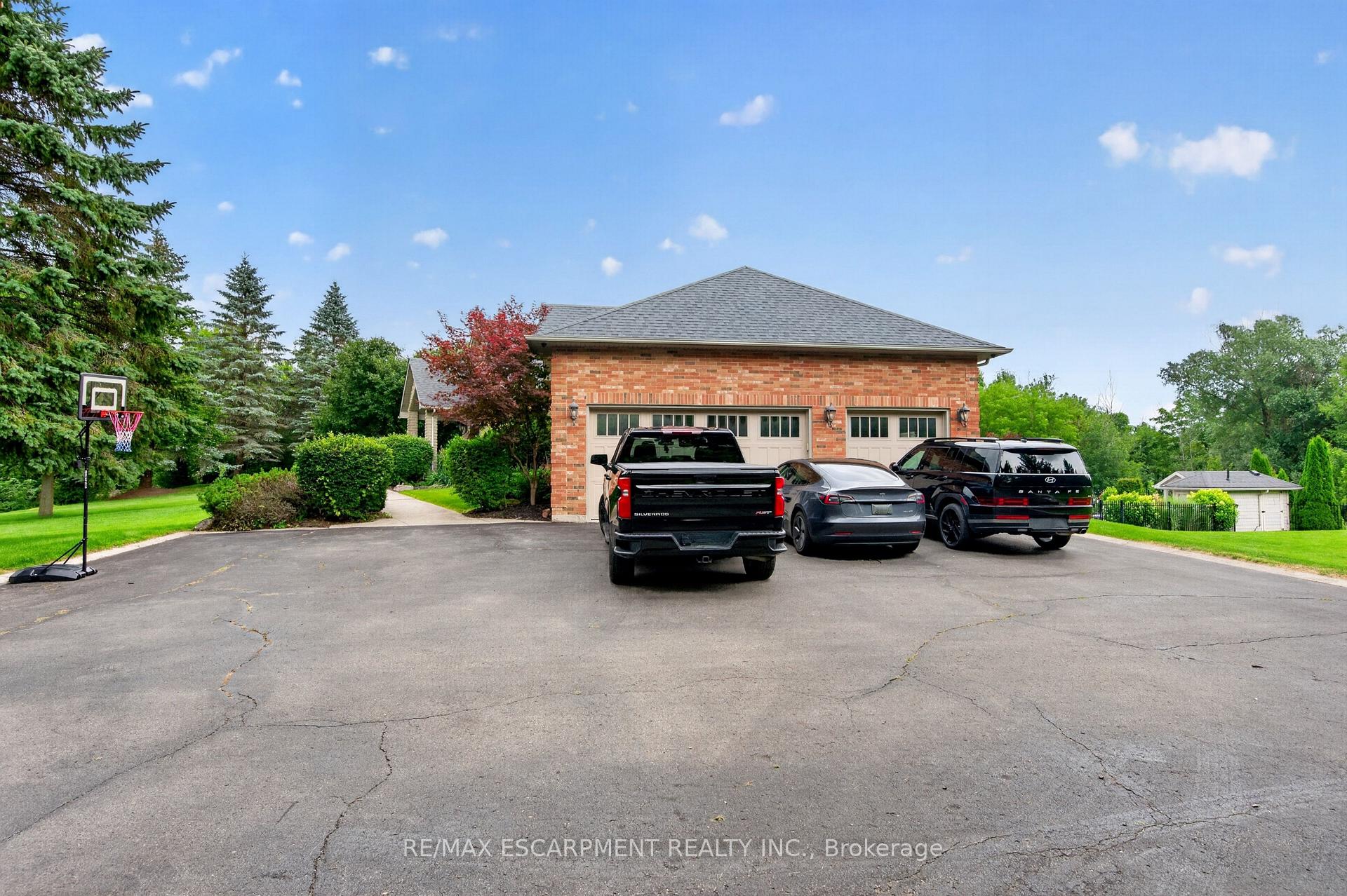 Photo 34 of 2050 15 Side Road Side Road, Milton, Moffat — HOMEH