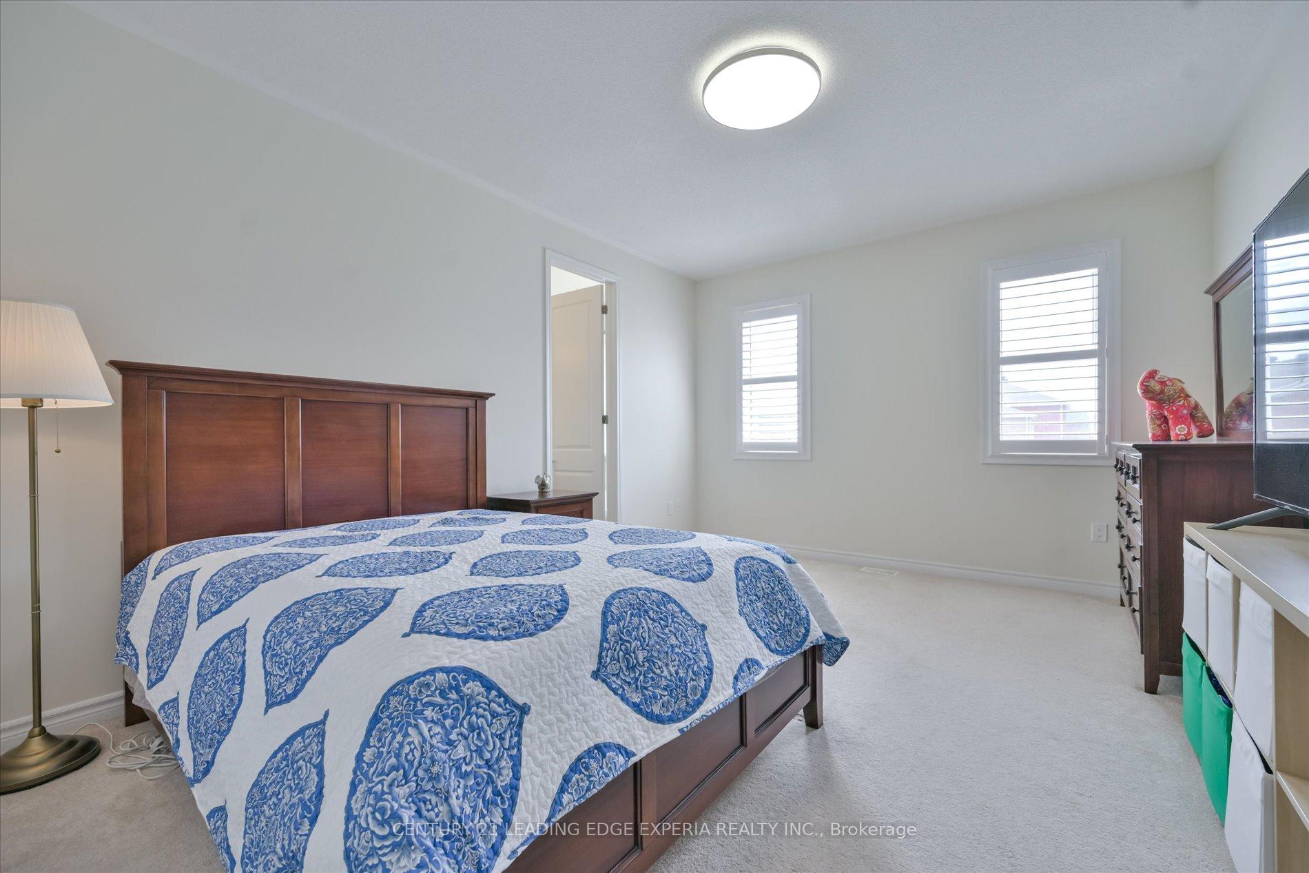 Photo 20 of 209 Baber Crescent, Aurora, Rural Aurora — HOMEH